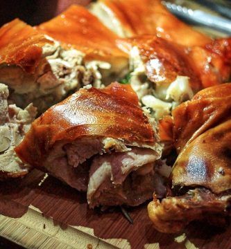 El maridaje del cochinillo asado se caracteriza por la acidez del vino